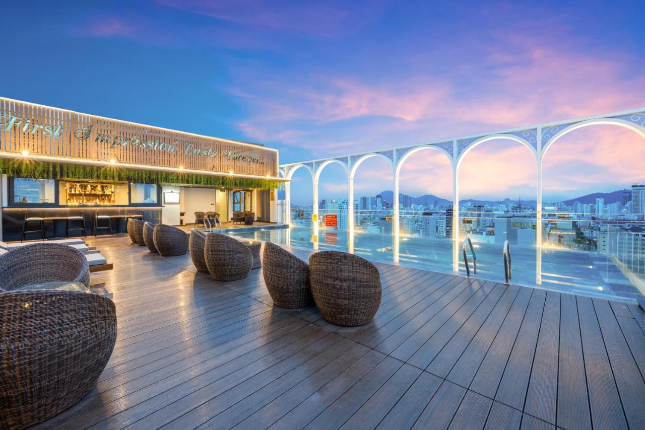 Golden Lotus Luxury Hotel Danang - Complimentary Daily Afternoon Tea Exterior photo