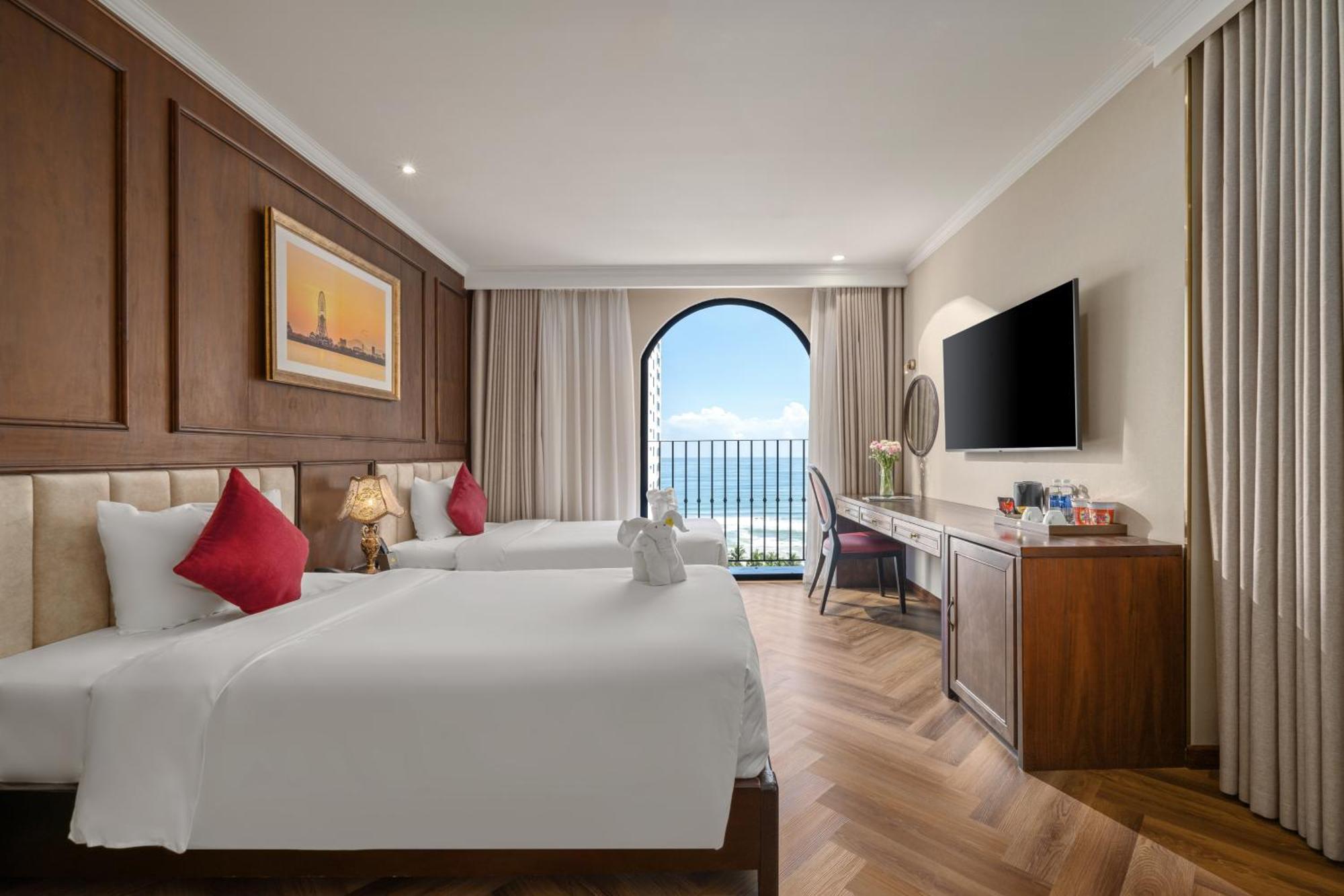 Golden Lotus Luxury Hotel Danang - Complimentary Daily Afternoon Tea Exterior photo