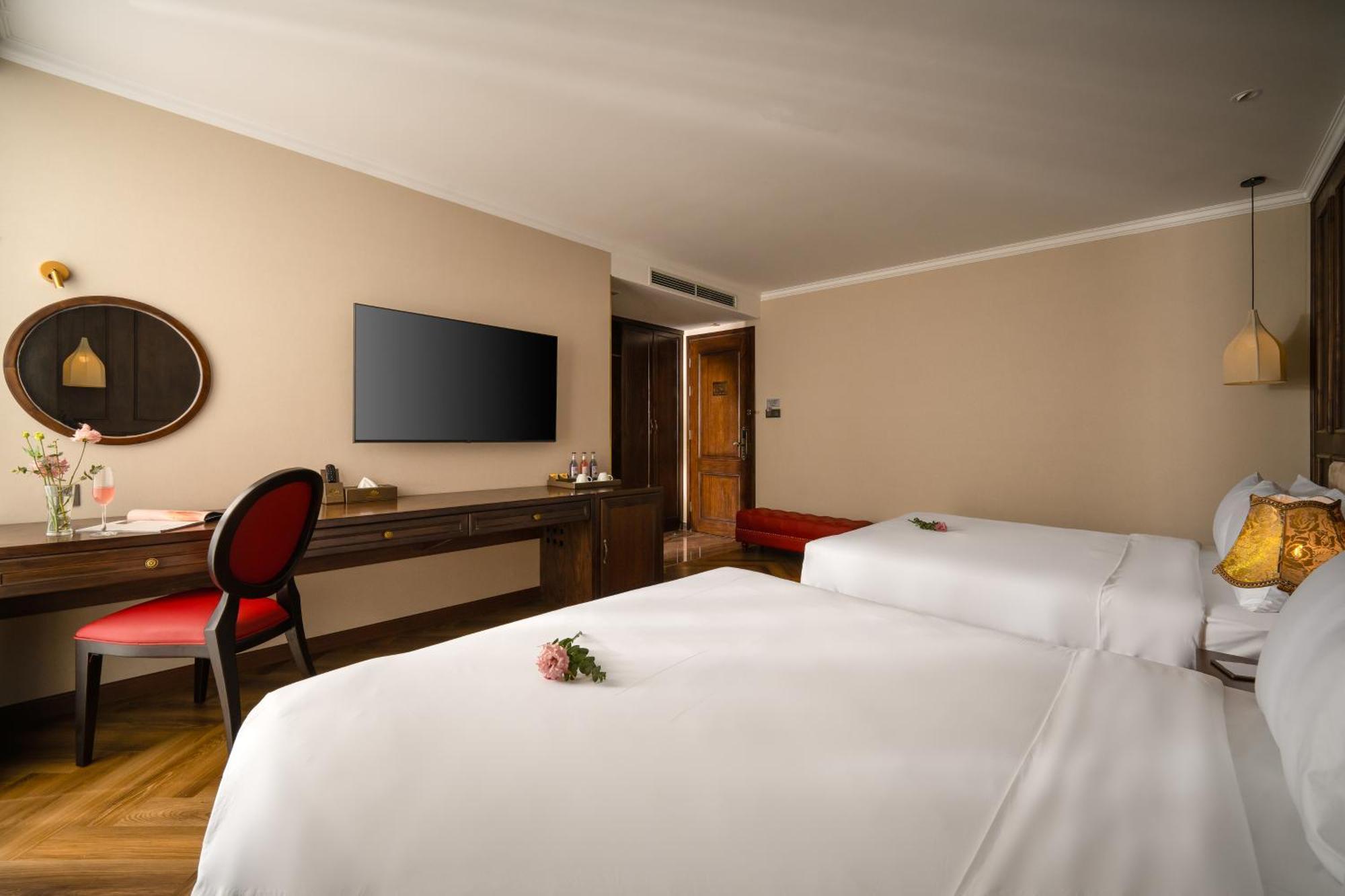 Golden Lotus Luxury Hotel Danang - Complimentary Daily Afternoon Tea Exterior photo